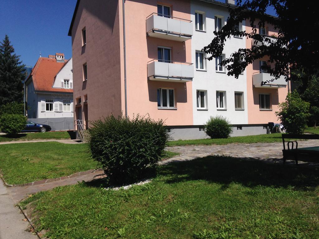 Appartement Am Loewenpark à Melk Extérieur photo
