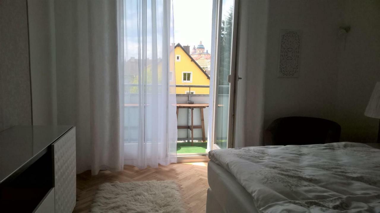 Appartement Am Loewenpark à Melk Extérieur photo